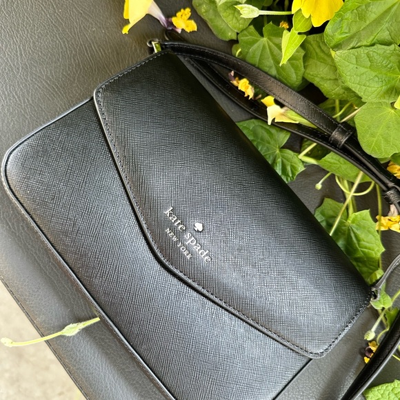 Kate Spade Sadie Envelope Crossbody - Picture 5 of 9